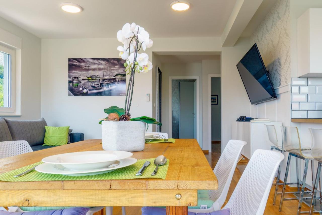 Emilia Lofts Apartment Tucepi Luaran gambar