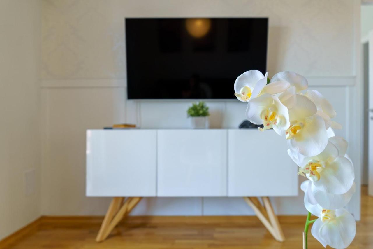Emilia Lofts Apartment Tucepi Luaran gambar